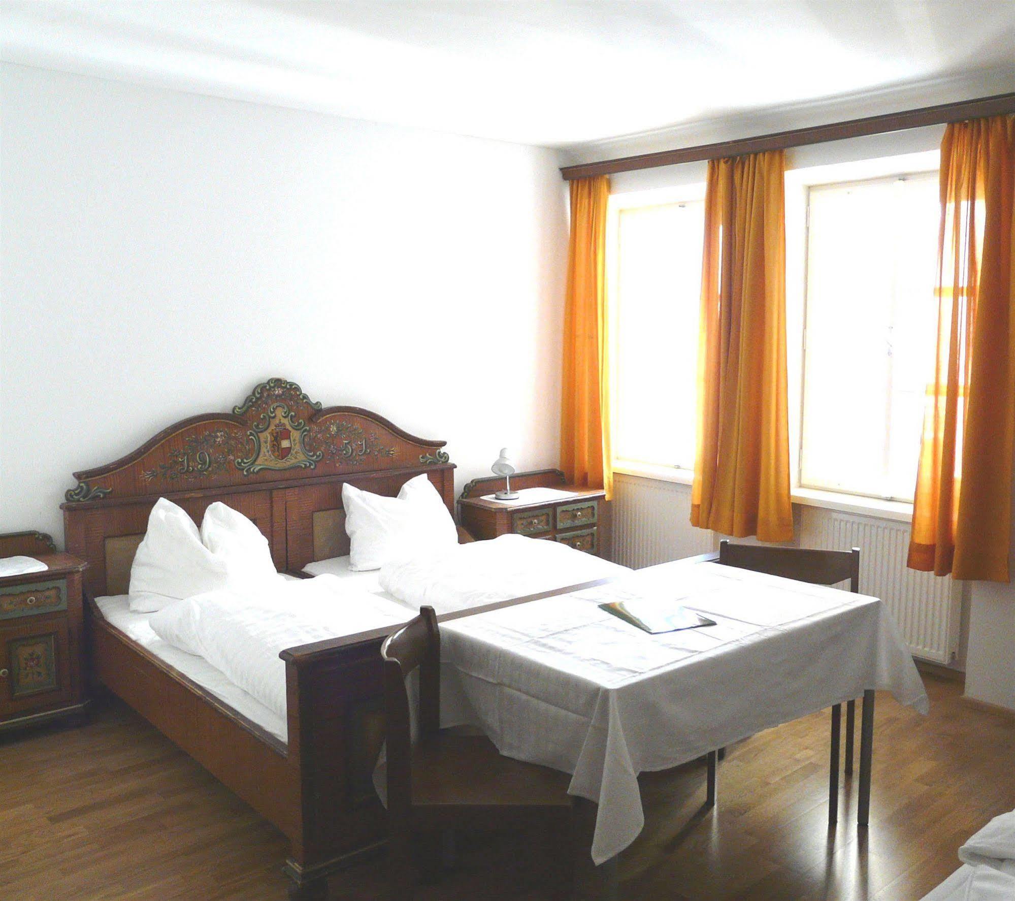 Hotel Schwarzes Roessl Salzburg Dış mekan fotoğraf